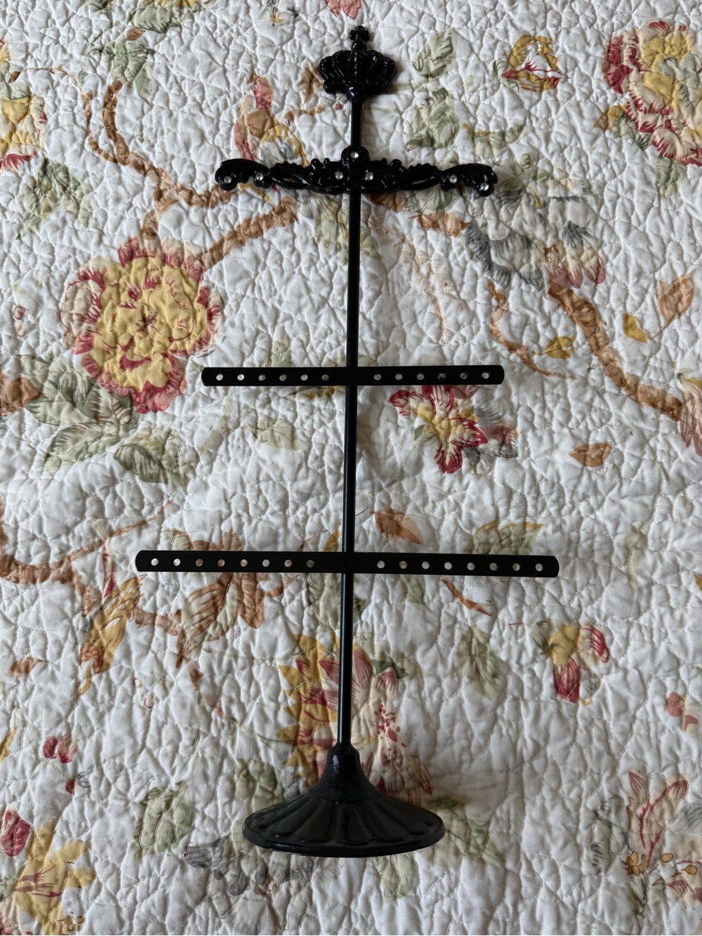 Black Metal Earring and Jewelry Stand | Home Decor
